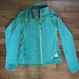 Eddie Bauer First Ascent windbreaker
